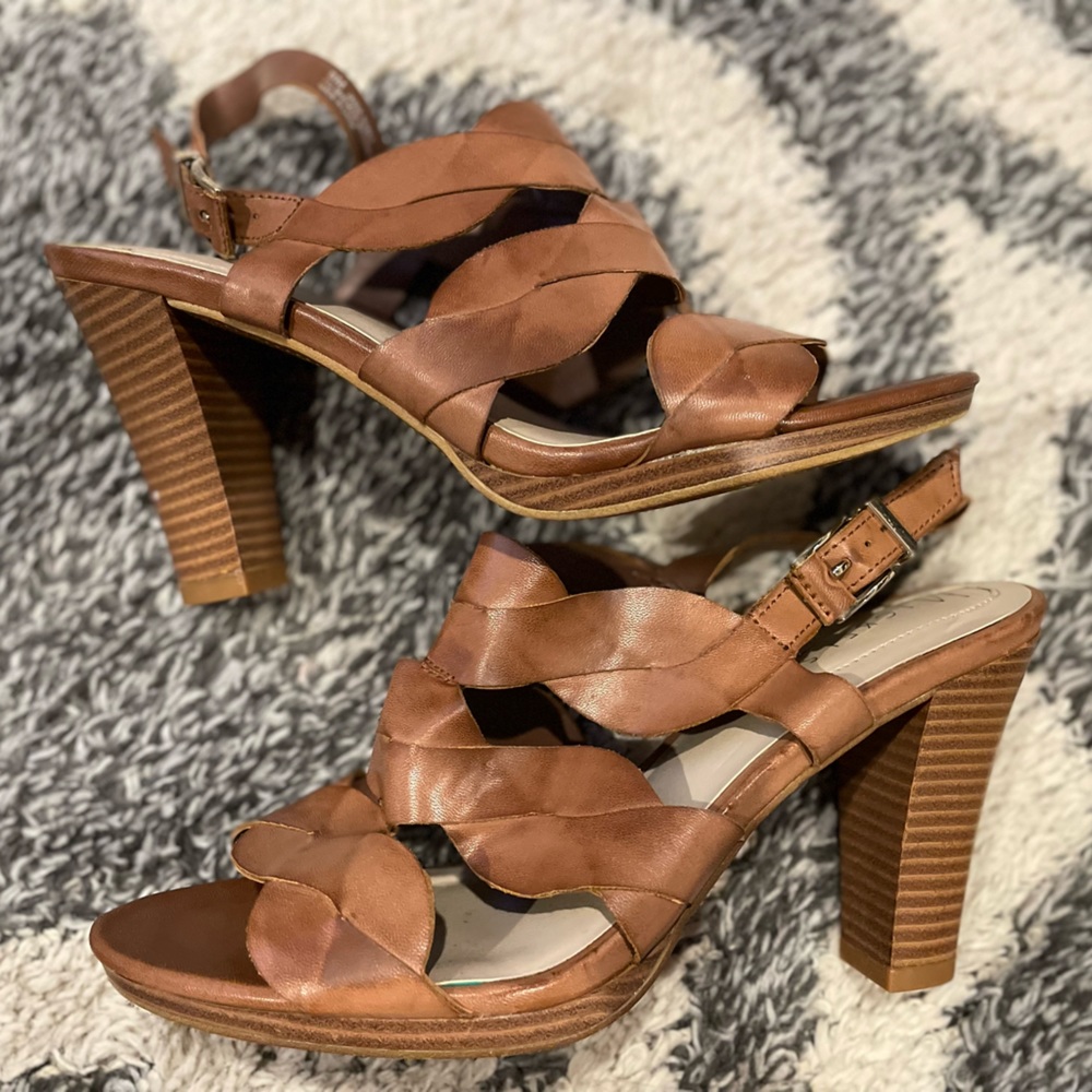 Women’s pumps